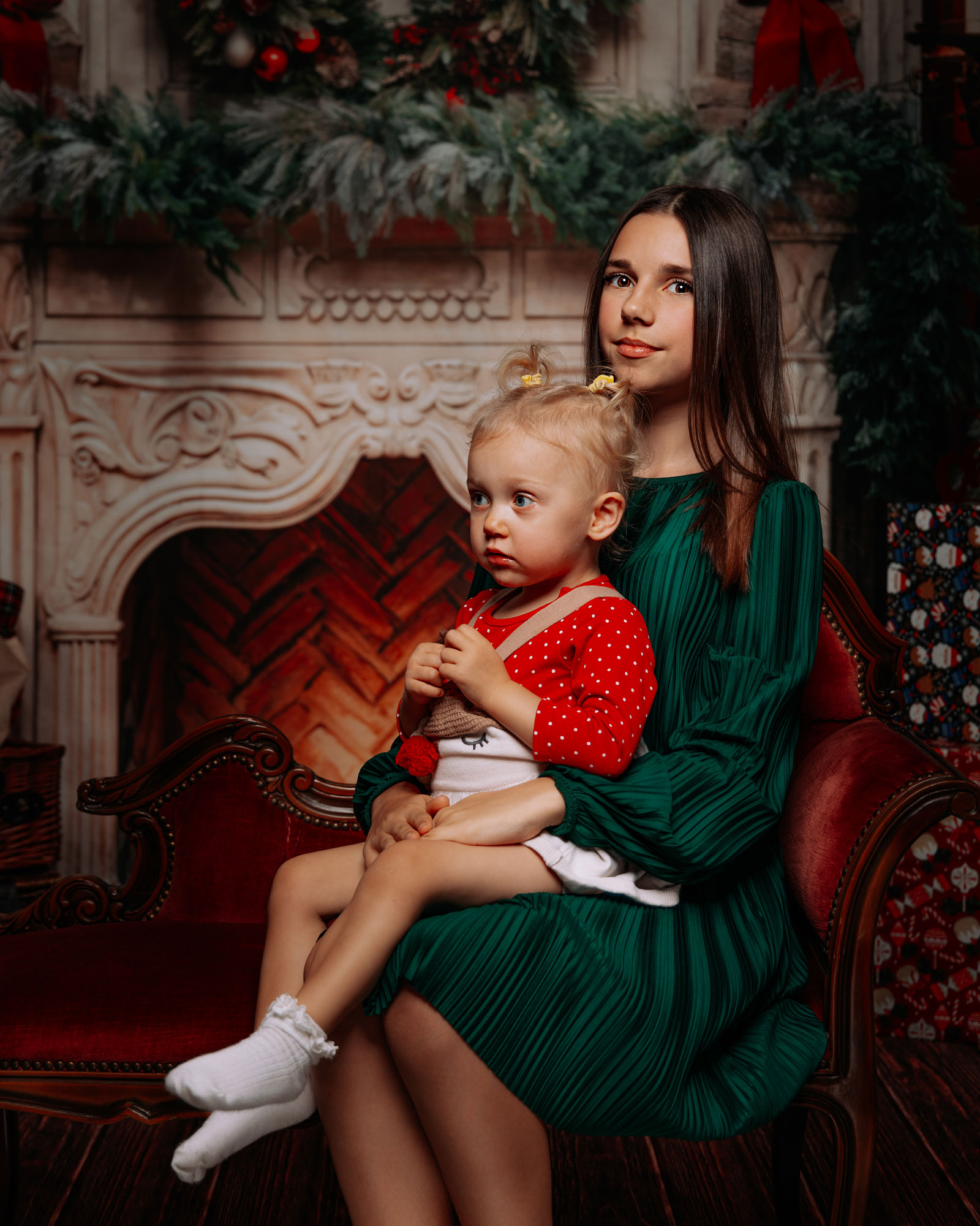 Family Portraits - Christmas Photoshoot